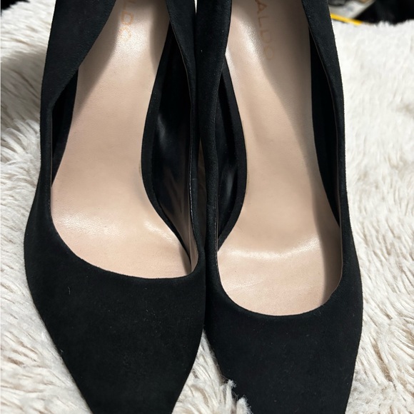 ALDO SUEDE POINTY HEELS - Picture 5 of 5